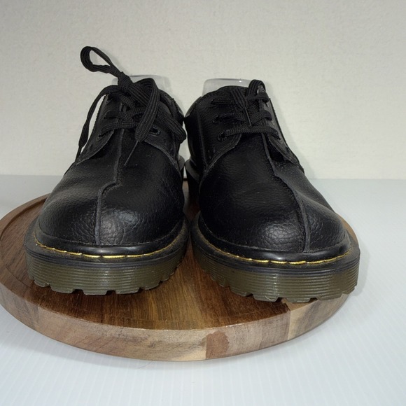 Dr. Martens Marchant Split Toed Black Pebbled Leather Oxford Unisex US M/9 L/10 main image 10